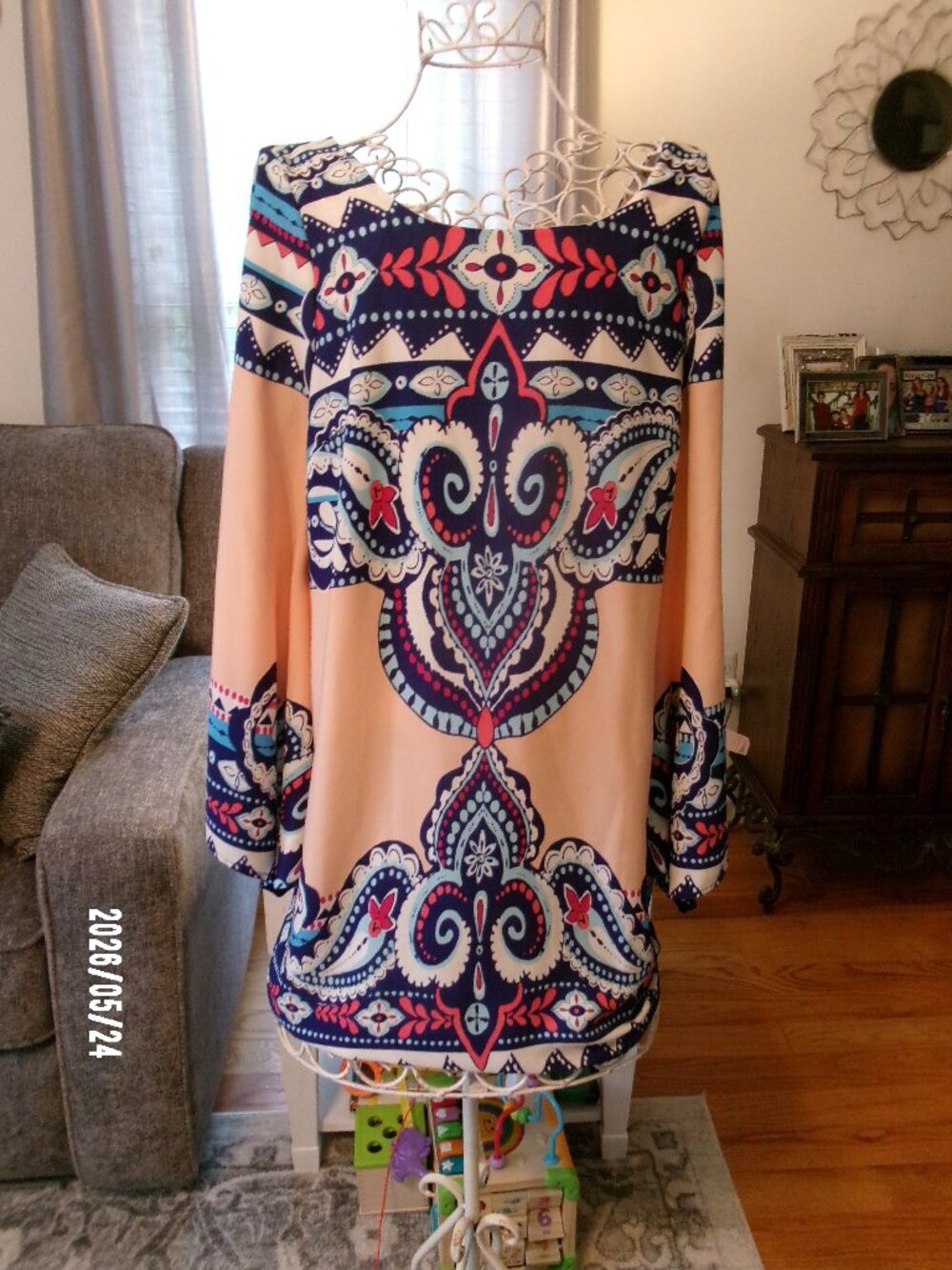 Pink Owl Women's Bell Sleeve Peach,Blue & White Shift Dress Size Medium